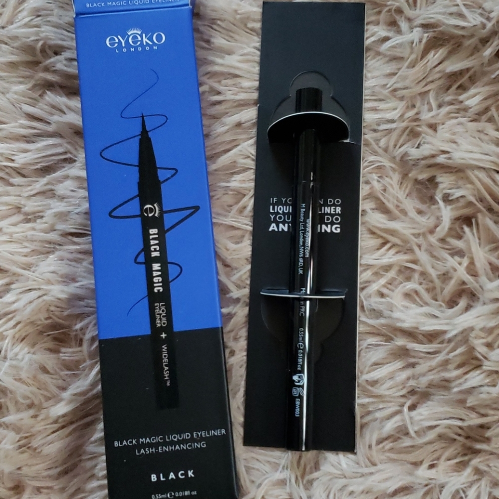 Liquid eyeliner